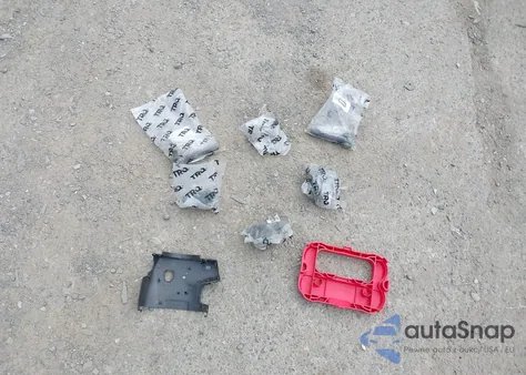 2004 Chevrolet Tahoe K1500 из США, поврежденный, VIN 1GNEK13Z74J278448